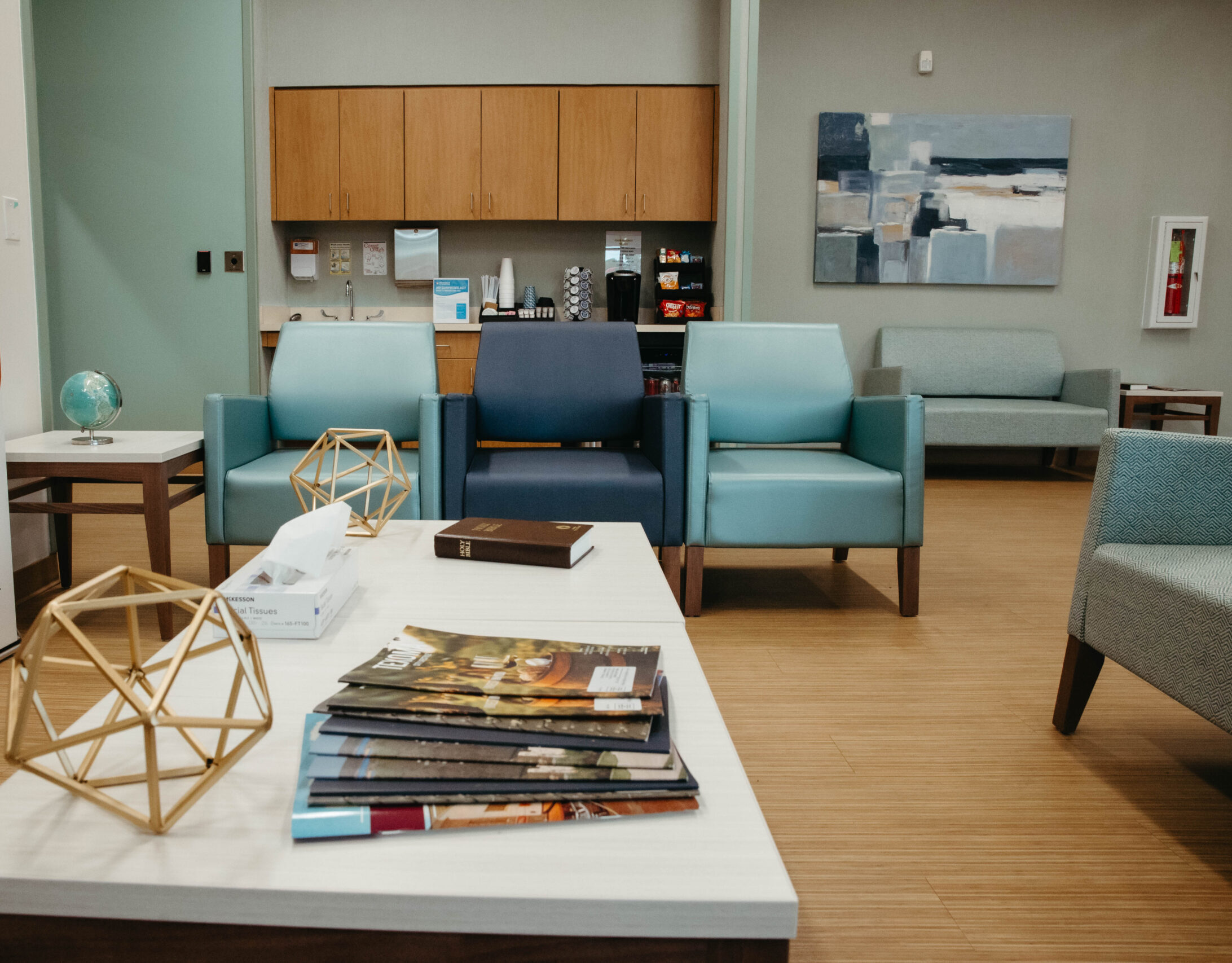 The waiting room of Red River ER & Hospital.